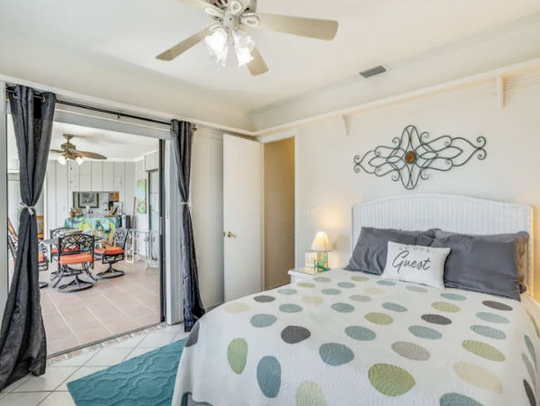 Canalfront Home with Pool, Hot Tub and Dock in Marco island